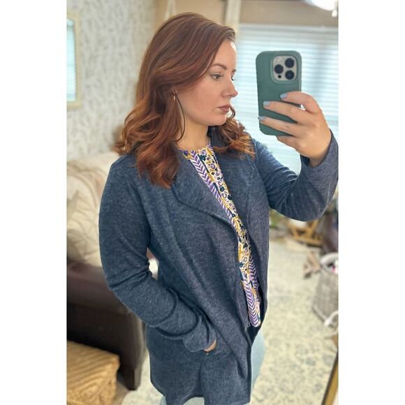 Dana Buchman cardigan   - Picture 6 of 8